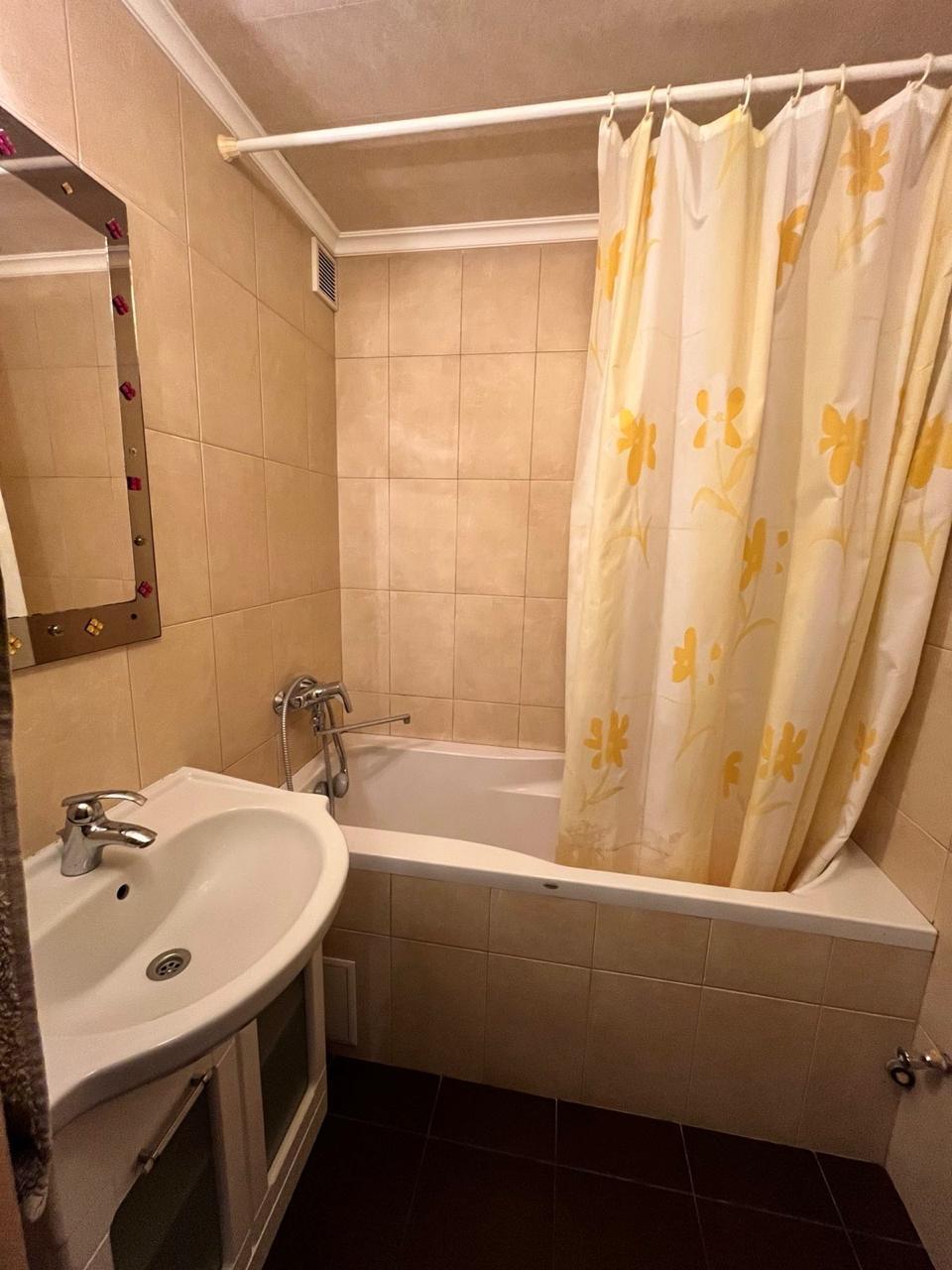 Продаж 2-кімнатної квартири 55 м², Анни Ахматової вул., 14Б