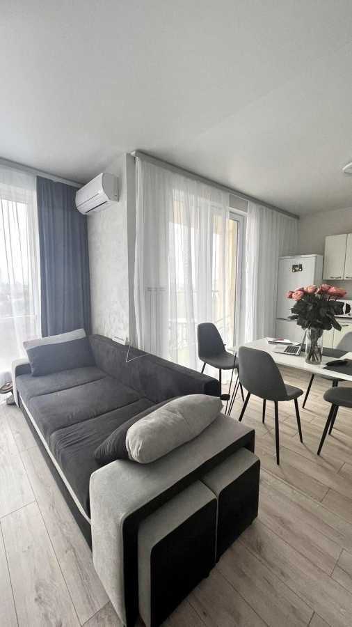 Аренда 1-комнатной квартиры 53 м², Князя Романа Мстиславича, 28