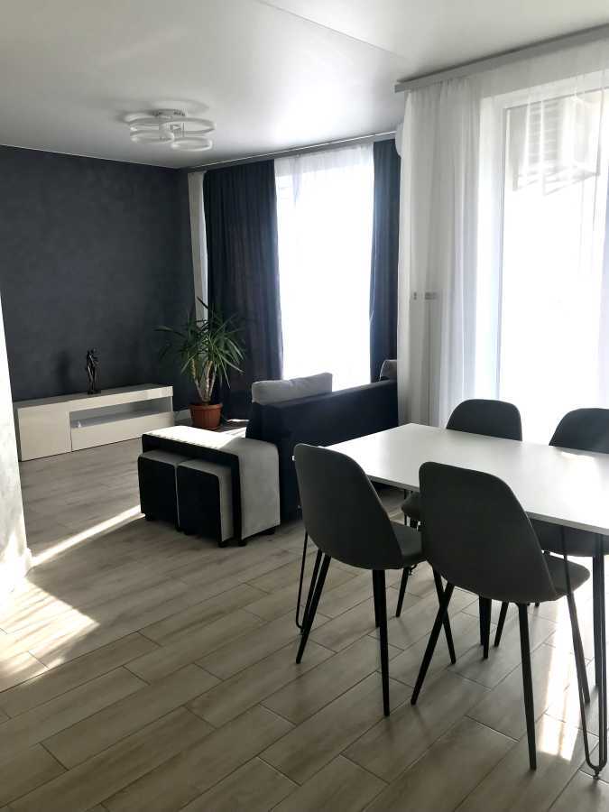 Аренда 1-комнатной квартиры 53 м², Князя Романа Мстиславича, 28