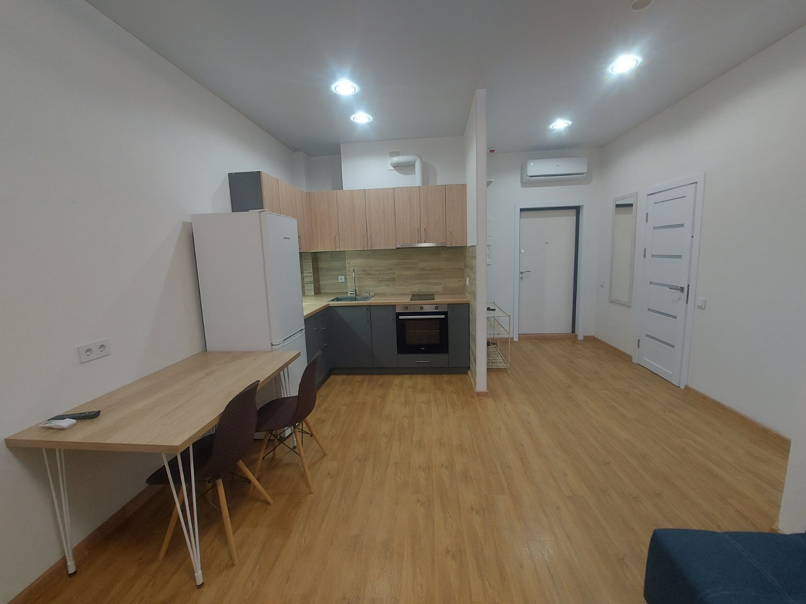 Оренда 1-кімнатної квартири 40 м², Академіка Філатова вул., 2