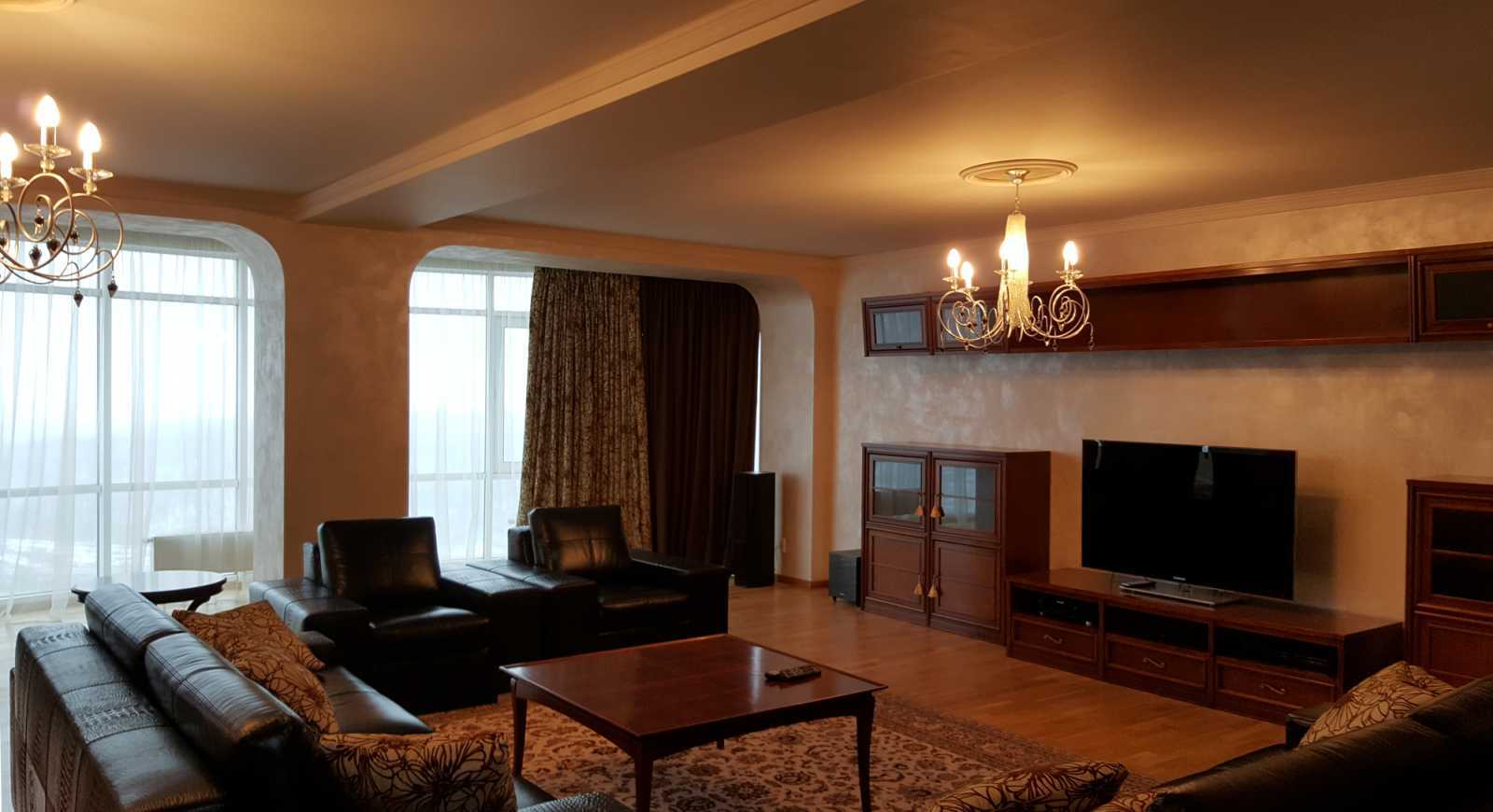 Аренда 4-комнатной квартиры 288 м², Зверинецкая ул., 59