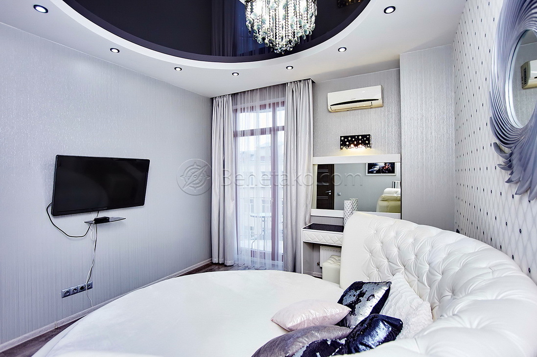Аренда 3-комнатной квартиры 100 м², Греческая ул., 1А