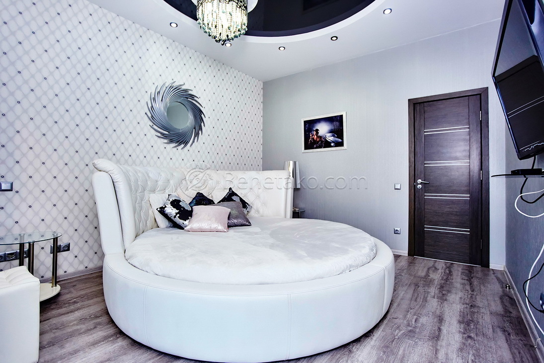Аренда 3-комнатной квартиры 100 м², Греческая ул., 1А