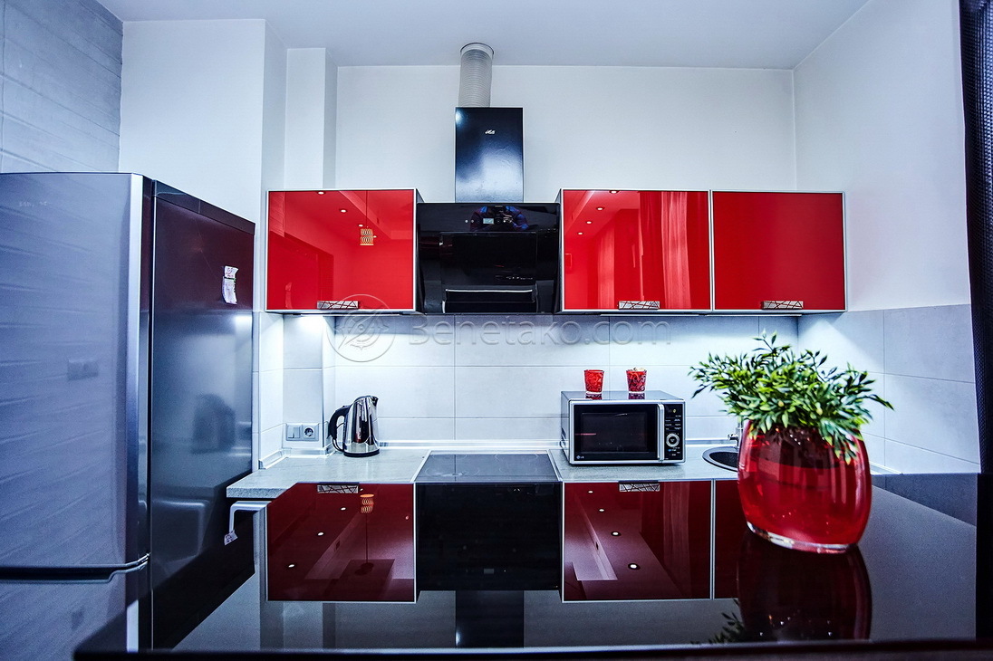 Аренда 3-комнатной квартиры 100 м², Греческая ул., 1А