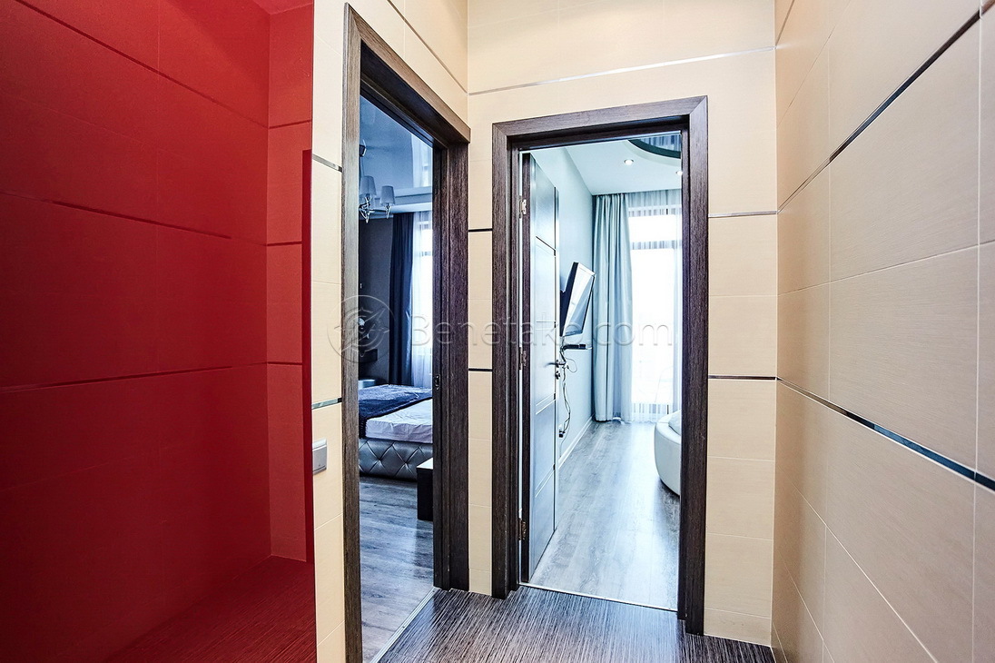 Аренда 3-комнатной квартиры 100 м², Греческая ул., 1А