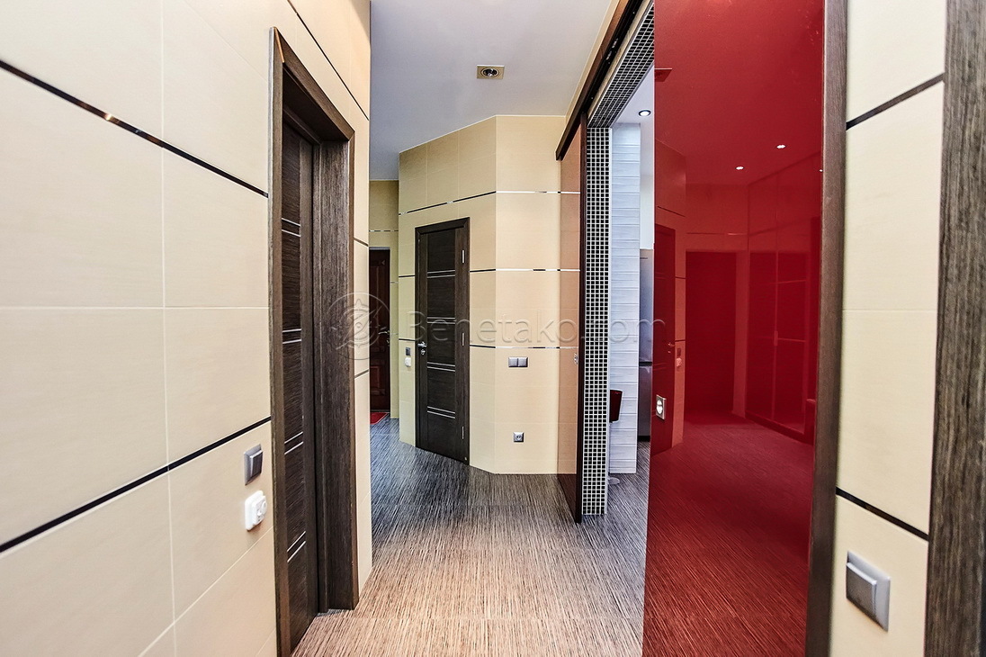 Аренда 3-комнатной квартиры 100 м², Греческая ул., 1А