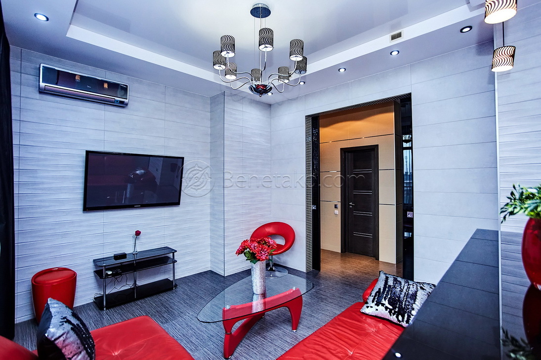 Аренда 3-комнатной квартиры 100 м², Греческая ул., 1А