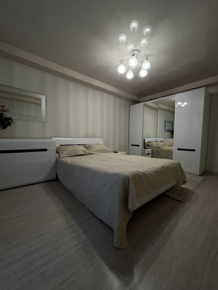 Продаж 2-кімнатної квартири 45 м², Зодчих вул.