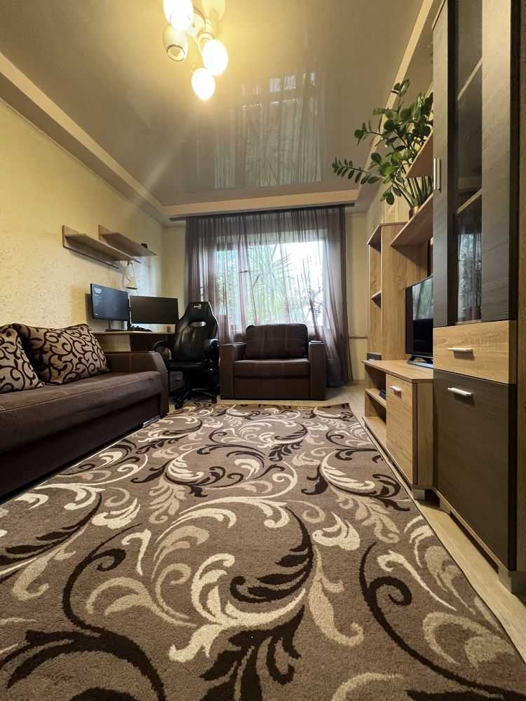 Продаж 2-кімнатної квартири 45 м², Зодчих вул.