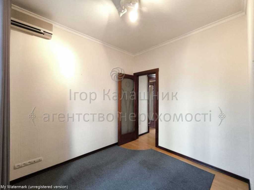 Продажа 5-комнатной квартиры 163.3 м², Крещатик ул., 21