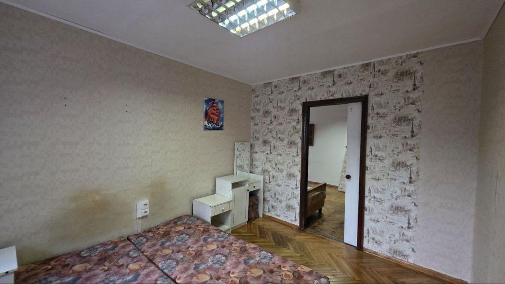 Продажа 4-комнатной квартиры 60 м², Гожулянская ул.