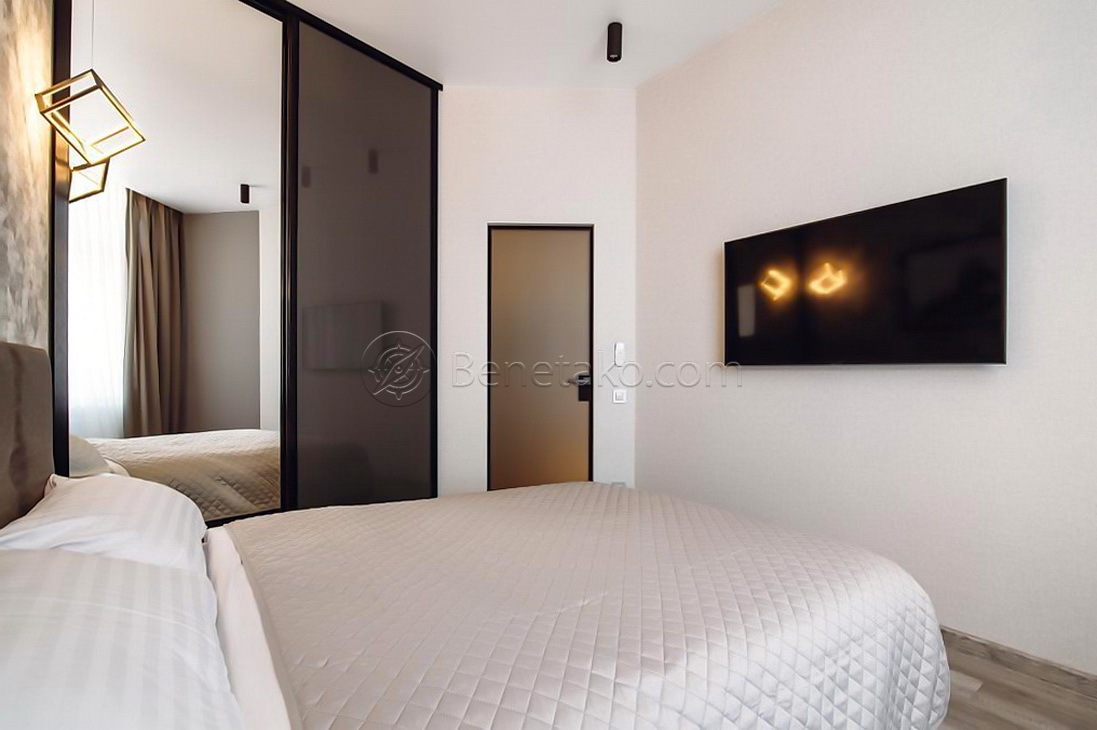 Аренда 3-комнатной квартиры 80 м², Мореходный пер., 2А