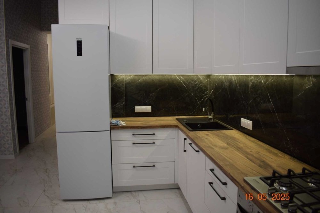 Продажа 2-комнатной квартиры 75 м², Батуринская ул.