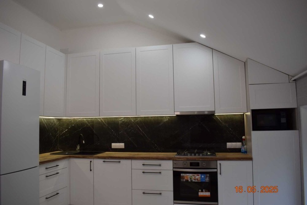 Продажа 2-комнатной квартиры 75 м², Батуринская ул.