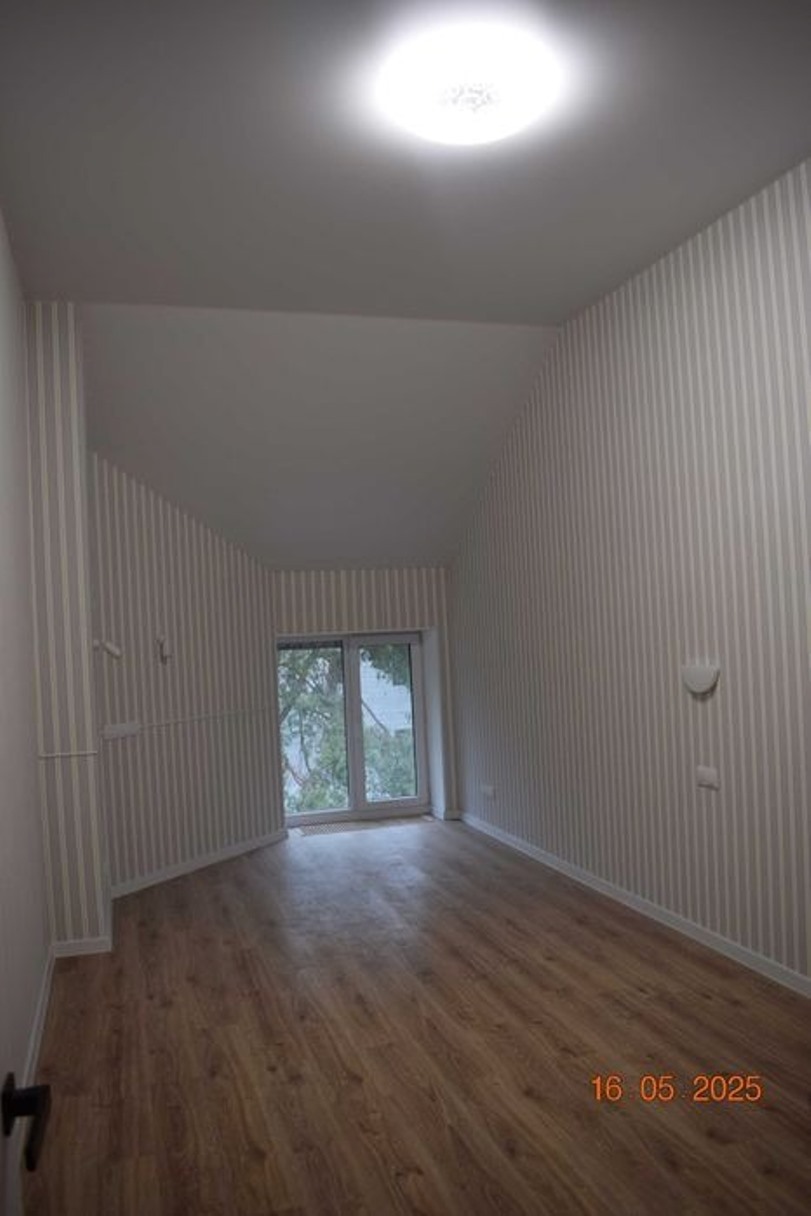 Продажа 2-комнатной квартиры 75 м², Батуринская ул.