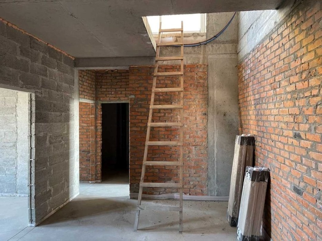 Продажа 5-комнатной квартиры 164 м², Кадетский Гай ул.