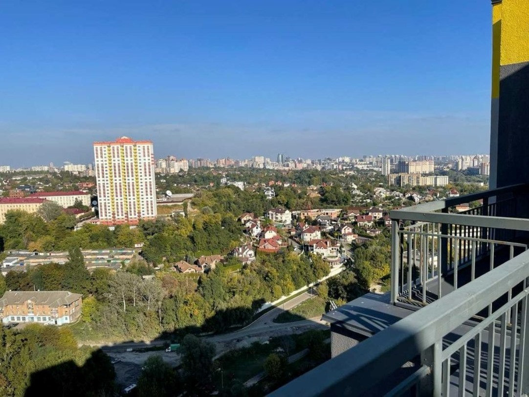 Продажа 5-комнатной квартиры 164 м², Кадетский Гай ул.