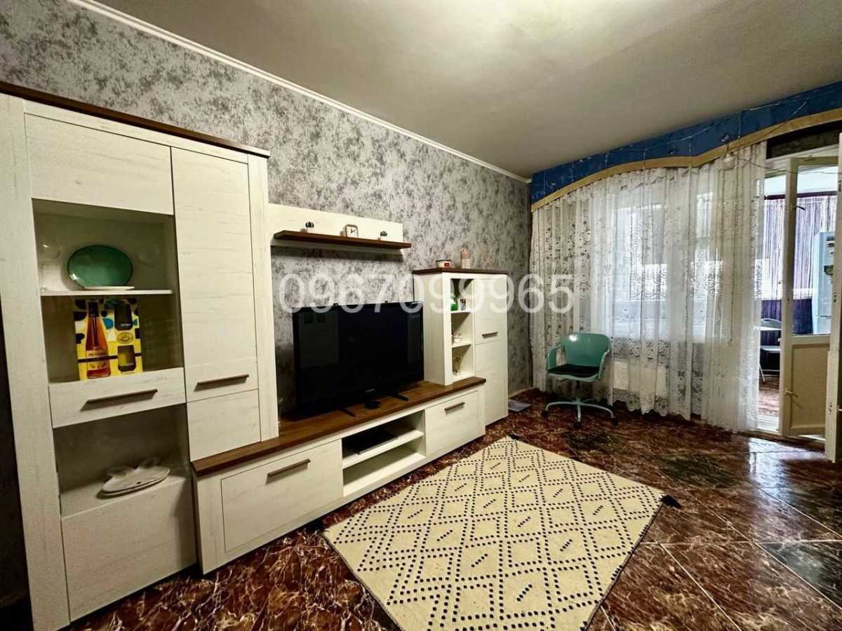 Продажа 3-комнатной квартиры 84 м², Ревуцкого ул., 36/2