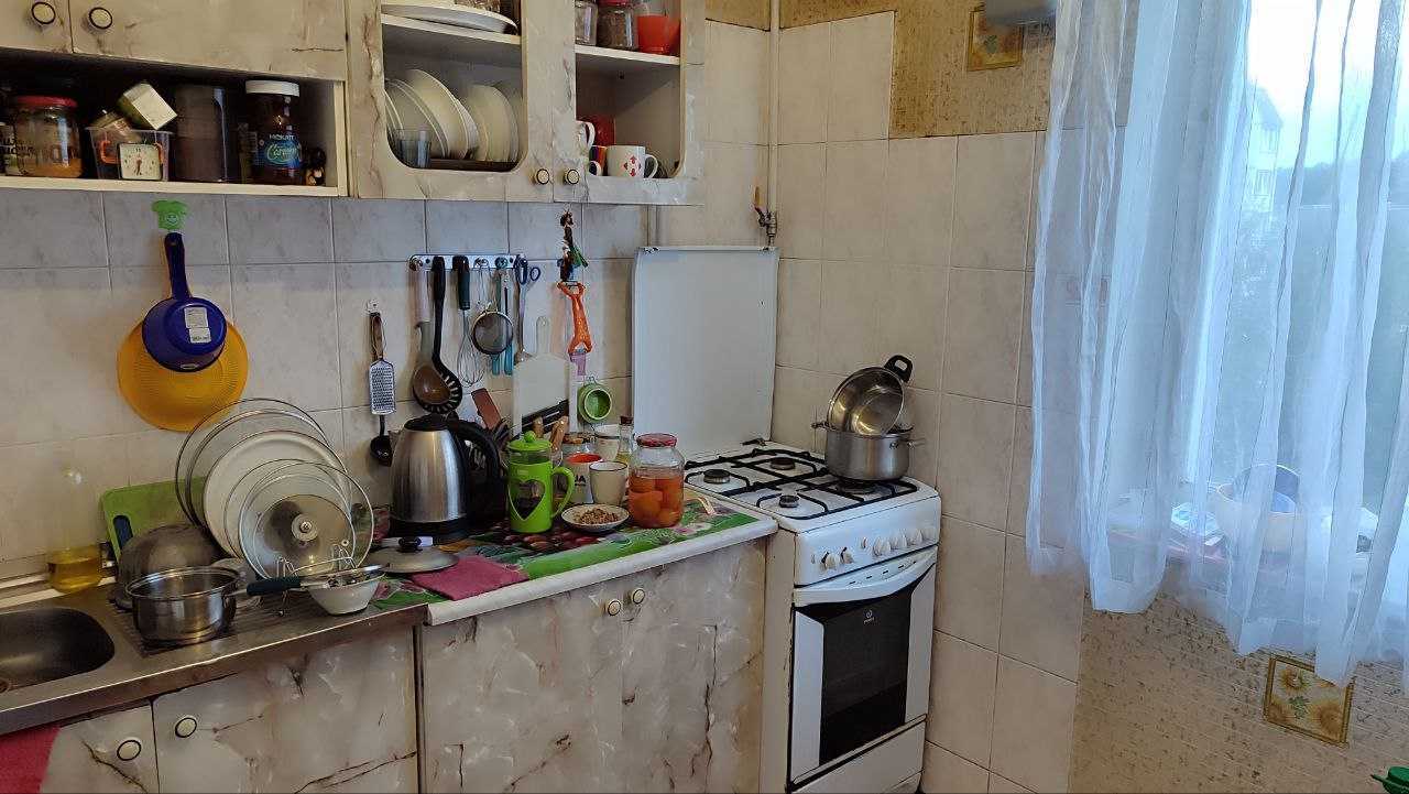 Продаж 3-кімнатної квартири 71 м², Київська вул., 64