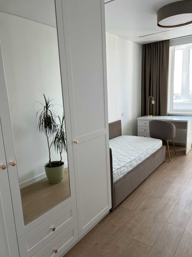 Оренда 2-кімнатної квартири 67.4 м², Івана Крамського вул., 9