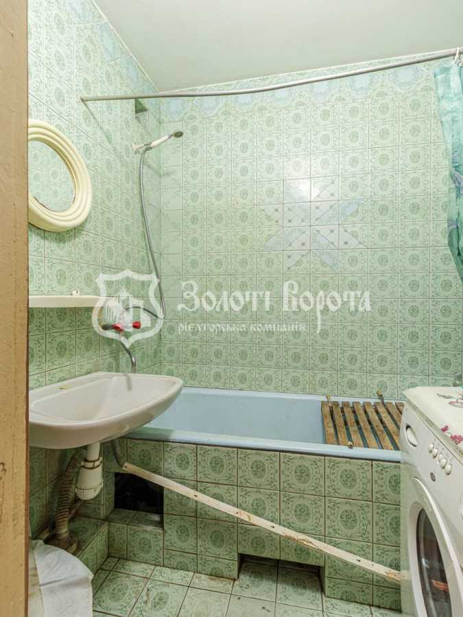 Продажа 3-комнатной квартиры 69.8 м², Чоколовский бул., 4