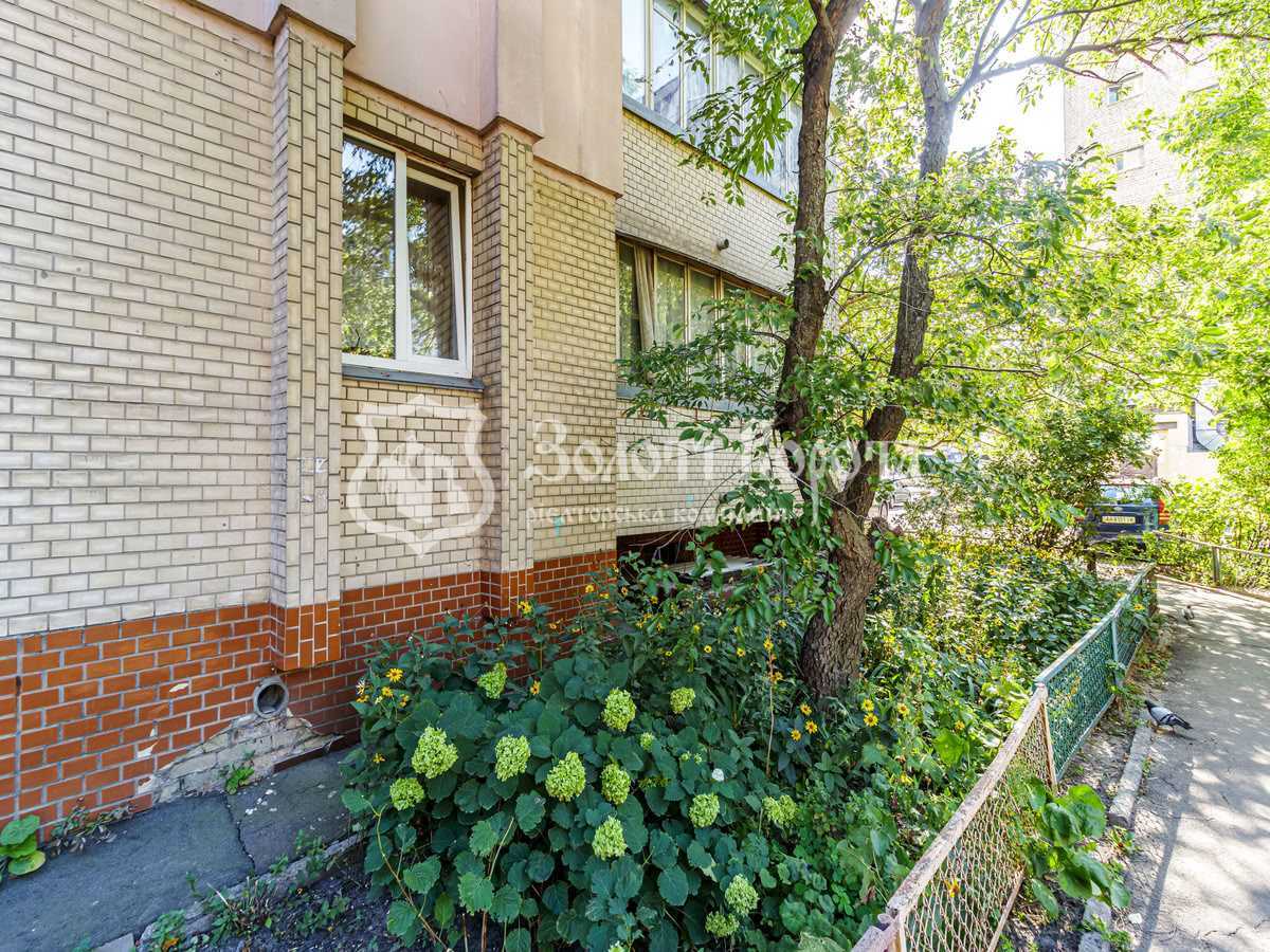 Продажа 3-комнатной квартиры 69.8 м², Чоколовский бул., 4