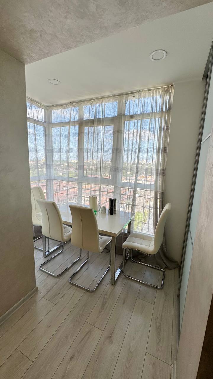 Продаж 2-кімнатної квартири 78 м², Запорізьке шосе
