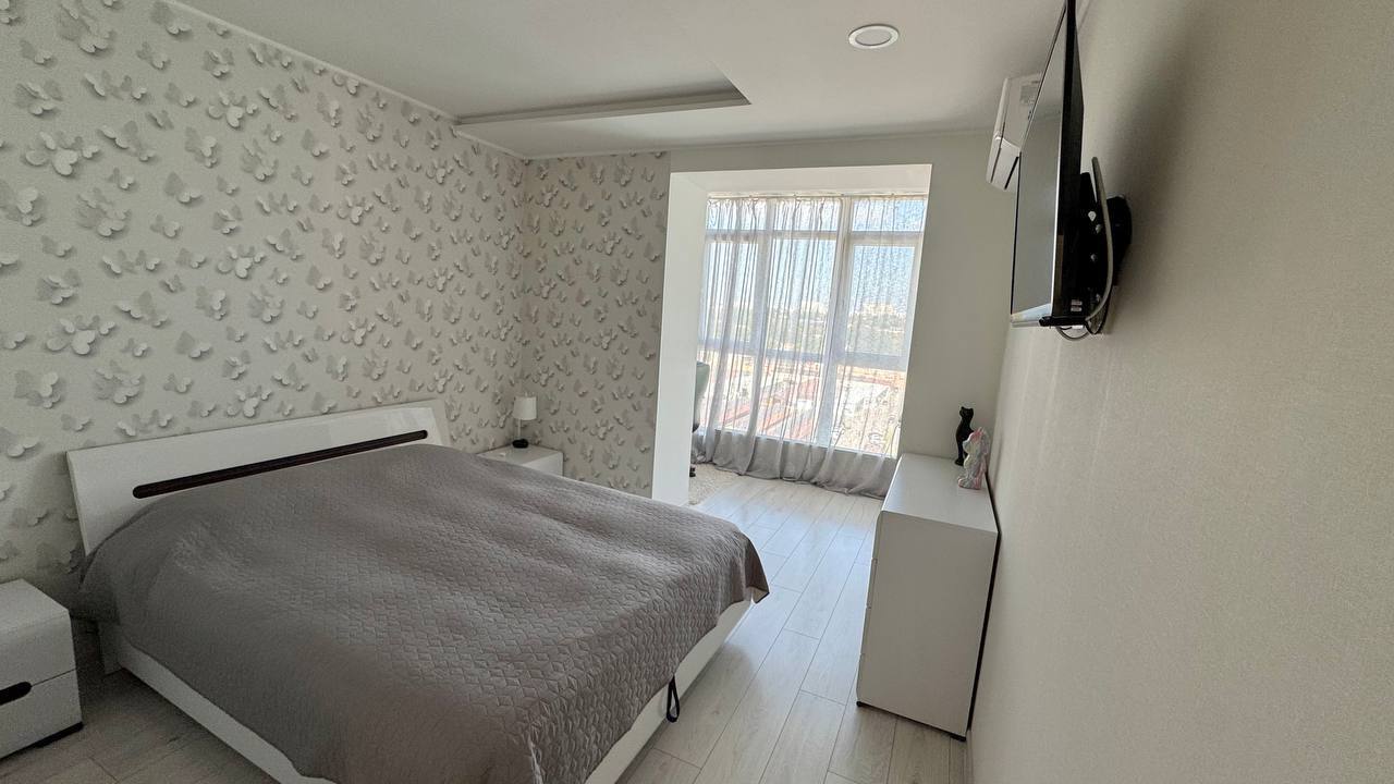Продаж 2-кімнатної квартири 78 м², Запорізьке шосе