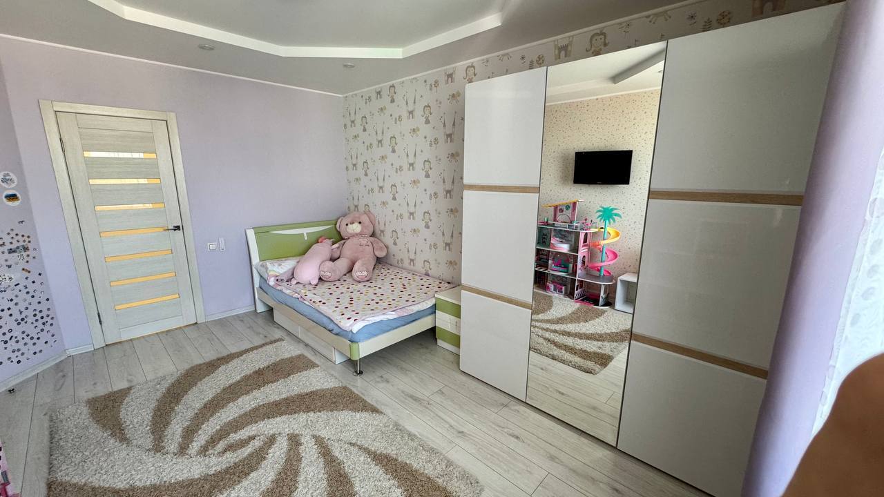 Продаж 2-кімнатної квартири 78 м², Запорізьке шосе