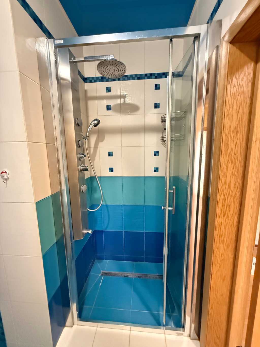 Продажа 1-комнатной квартиры 42 м², Комбинатная ул., 25А