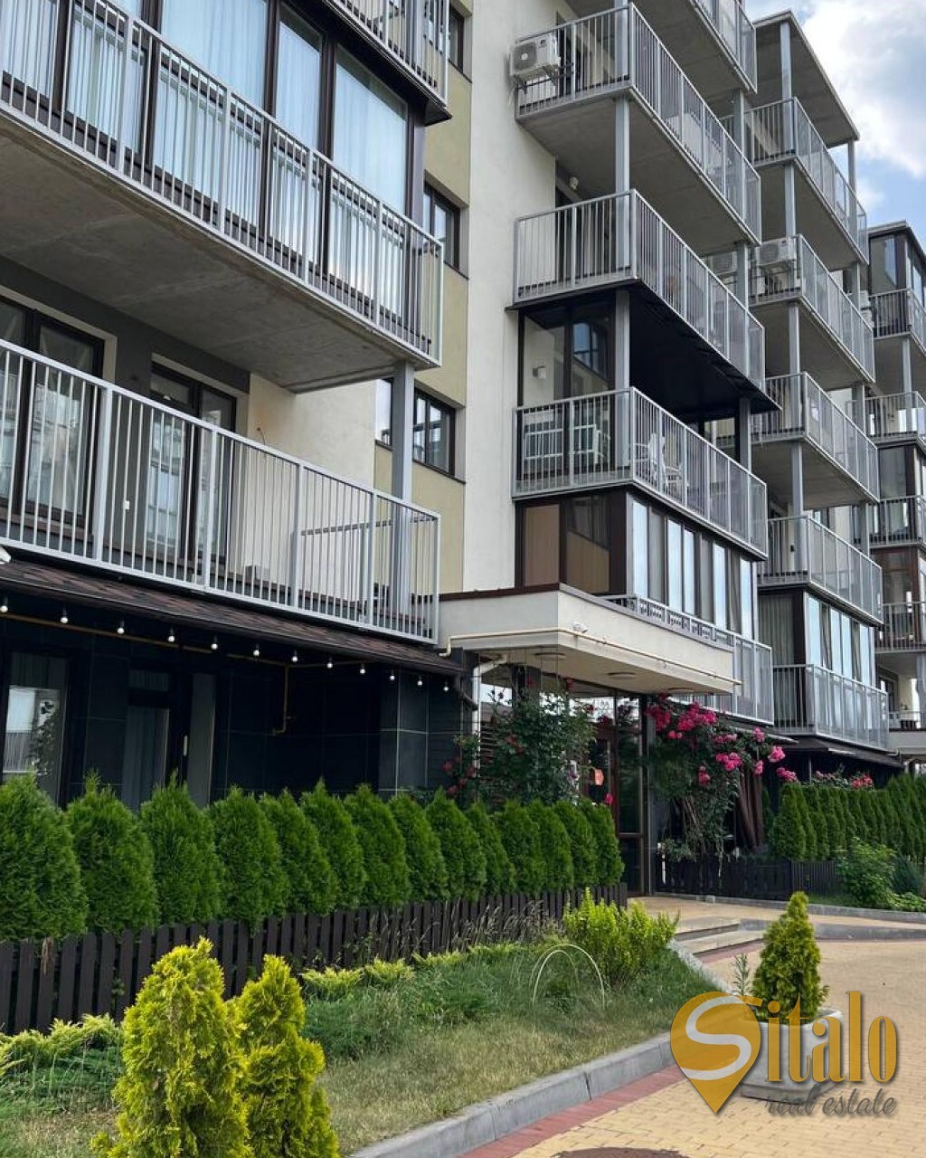Продажа 2-комнатной квартиры 57 м², Сергея Данченко ул., 20