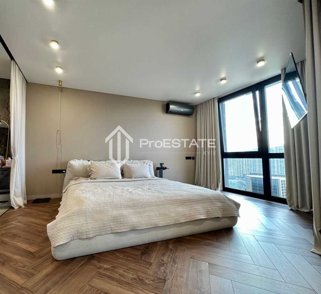 Продаж 3-кімнатної квартири 107 м², Зарічна вул., 6К4