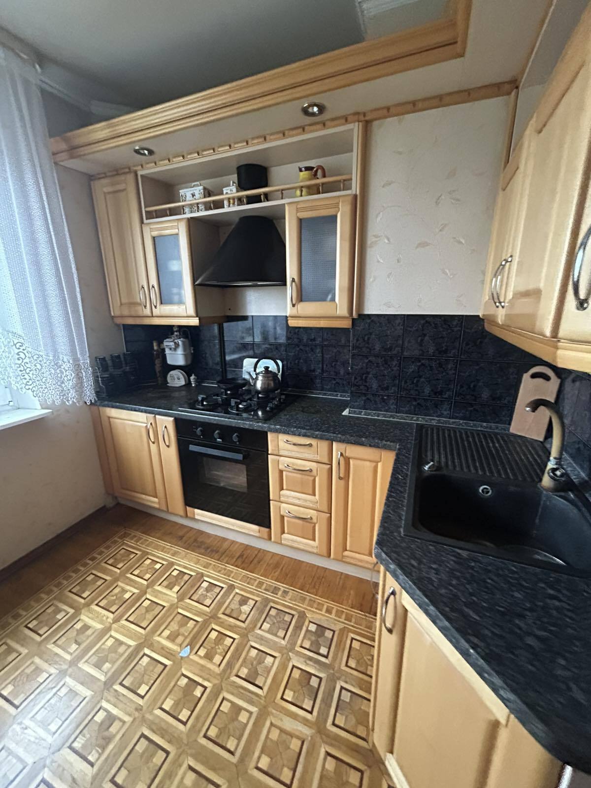 Продаж 3-кімнатної квартири 68 м², Некрасова вул.