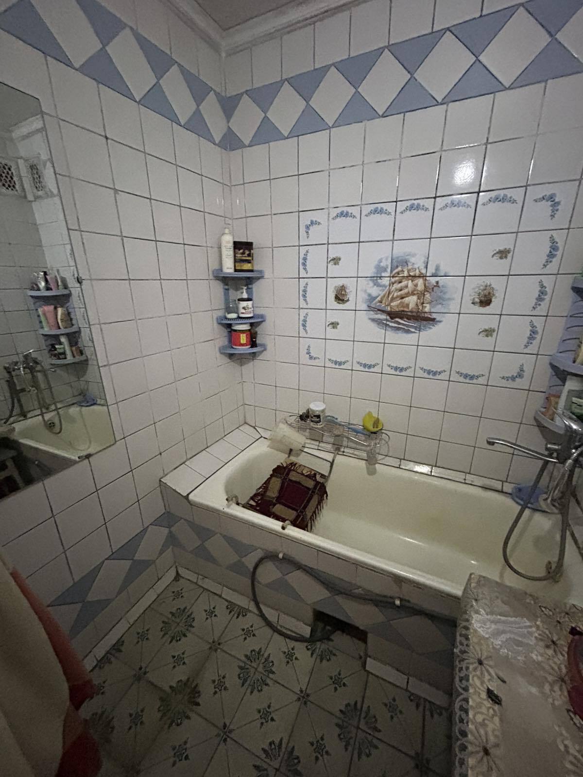 Продаж 3-кімнатної квартири 60 м², Луки Долинського вул.