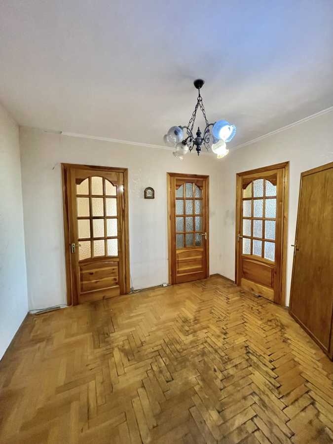 Продаж 3-кімнатної квартири 88 м², Перова бул., 13/2