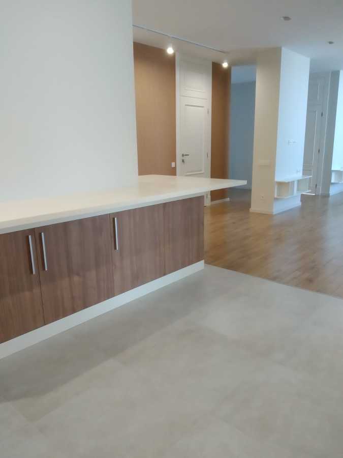 Аренда 3-комнатной квартиры 125 м², Глубочицкая ул., 32Б