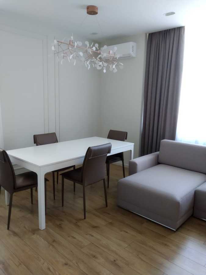 Аренда 3-комнатной квартиры 125 м², Глубочицкая ул., 32Б