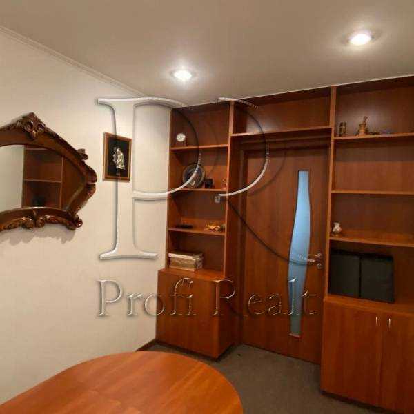Продаж 3-кімнатної квартири 56 м², Берестейский, 79