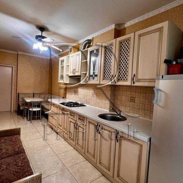 Продаж 2-кімнатної квартири 90 м², Бабкіна пров., 6
