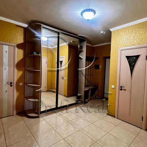 Продаж 2-кімнатної квартири 90 м², Бабкіна пров., 6