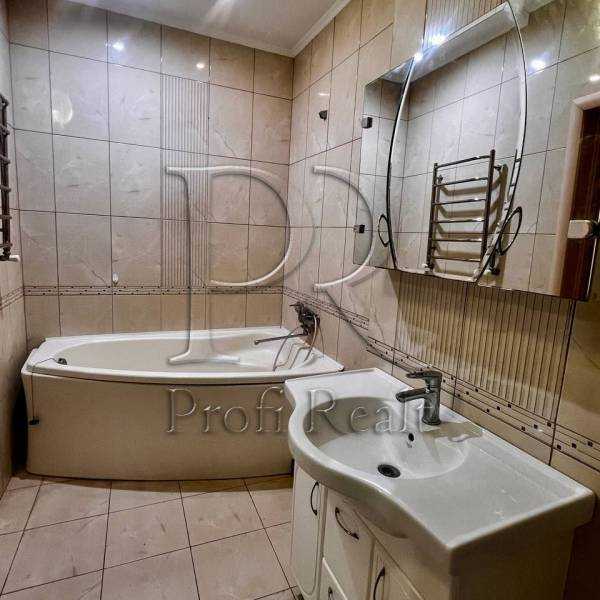 Продаж 2-кімнатної квартири 90 м², Бабкіна пров., 6