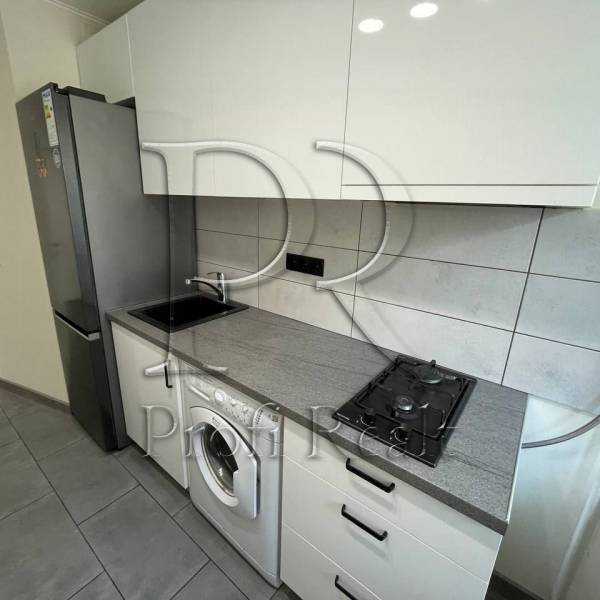 Продажа 1-комнатной квартиры 29 м², Златопольская ул., 3