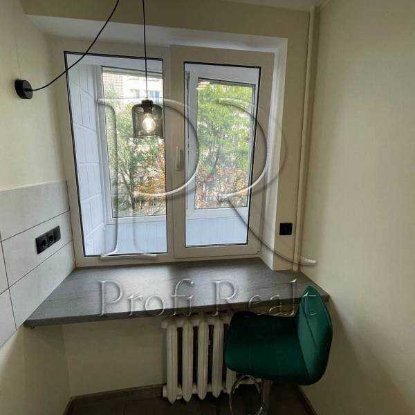 Продажа 1-комнатной квартиры 29 м², Златопольская ул., 3