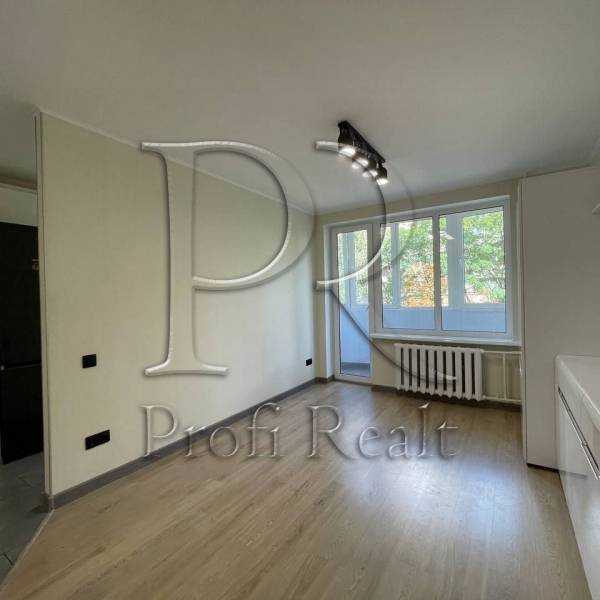 Продажа 1-комнатной квартиры 29 м², Златопольская ул., 3