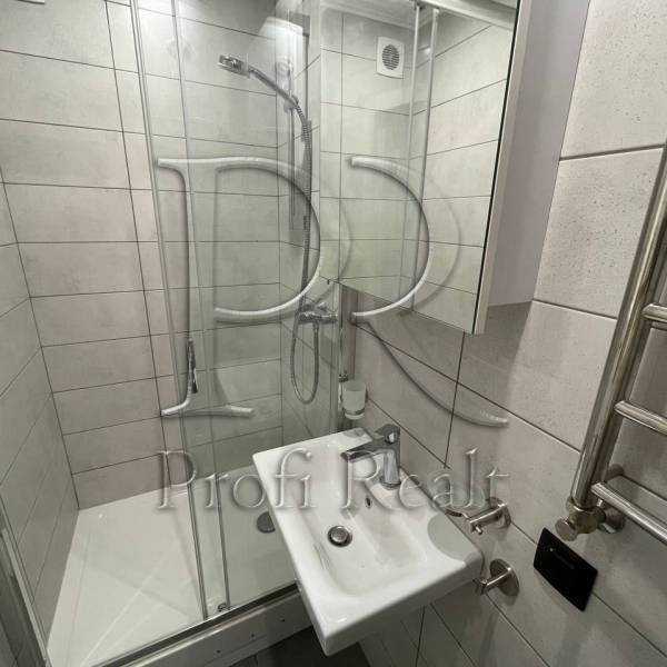 Продажа 1-комнатной квартиры 29 м², Златопольская ул., 3