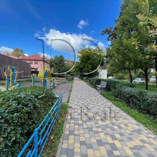 Продажа 1-комнатной квартиры 29 м², Златопольская ул., 3