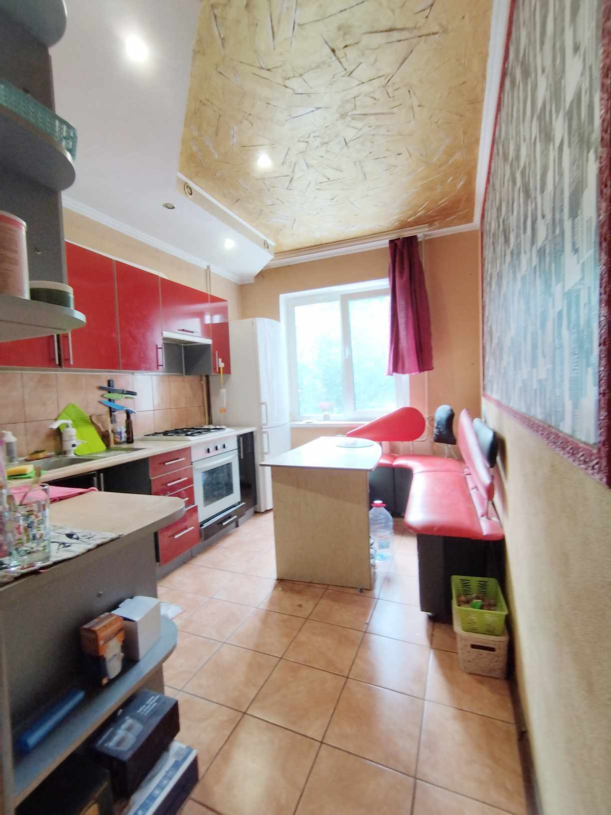 Продаж 3-кімнатної квартири 69 м², Водопійна вул., 20