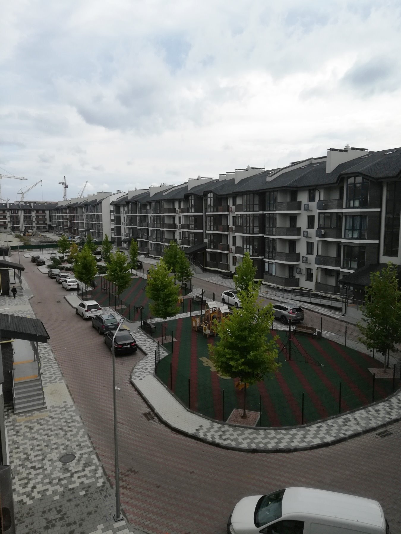 Продажа 3-комнатной квартиры 93 м²