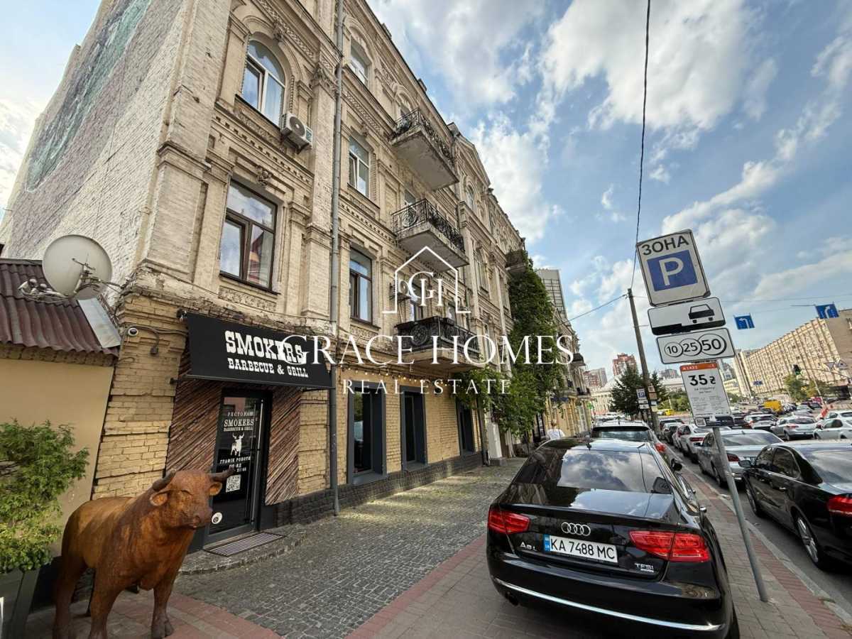 Продаж 3-кімнатної квартири 97 м², Саксаганського вул., 147/5