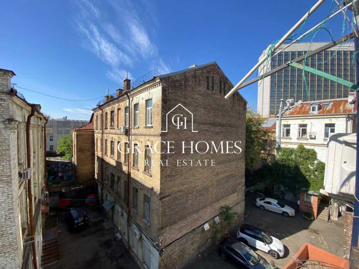 Продаж 3-кімнатної квартири 97 м², Саксаганського вул., 147/5